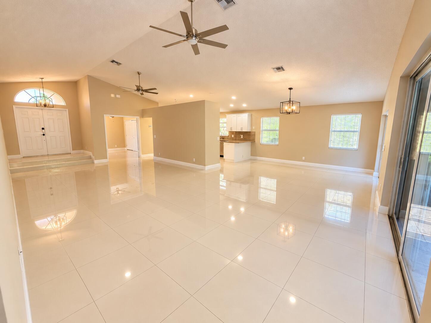 8045 COPENHAGEN Way, Boca Raton FL 33434 photo 2