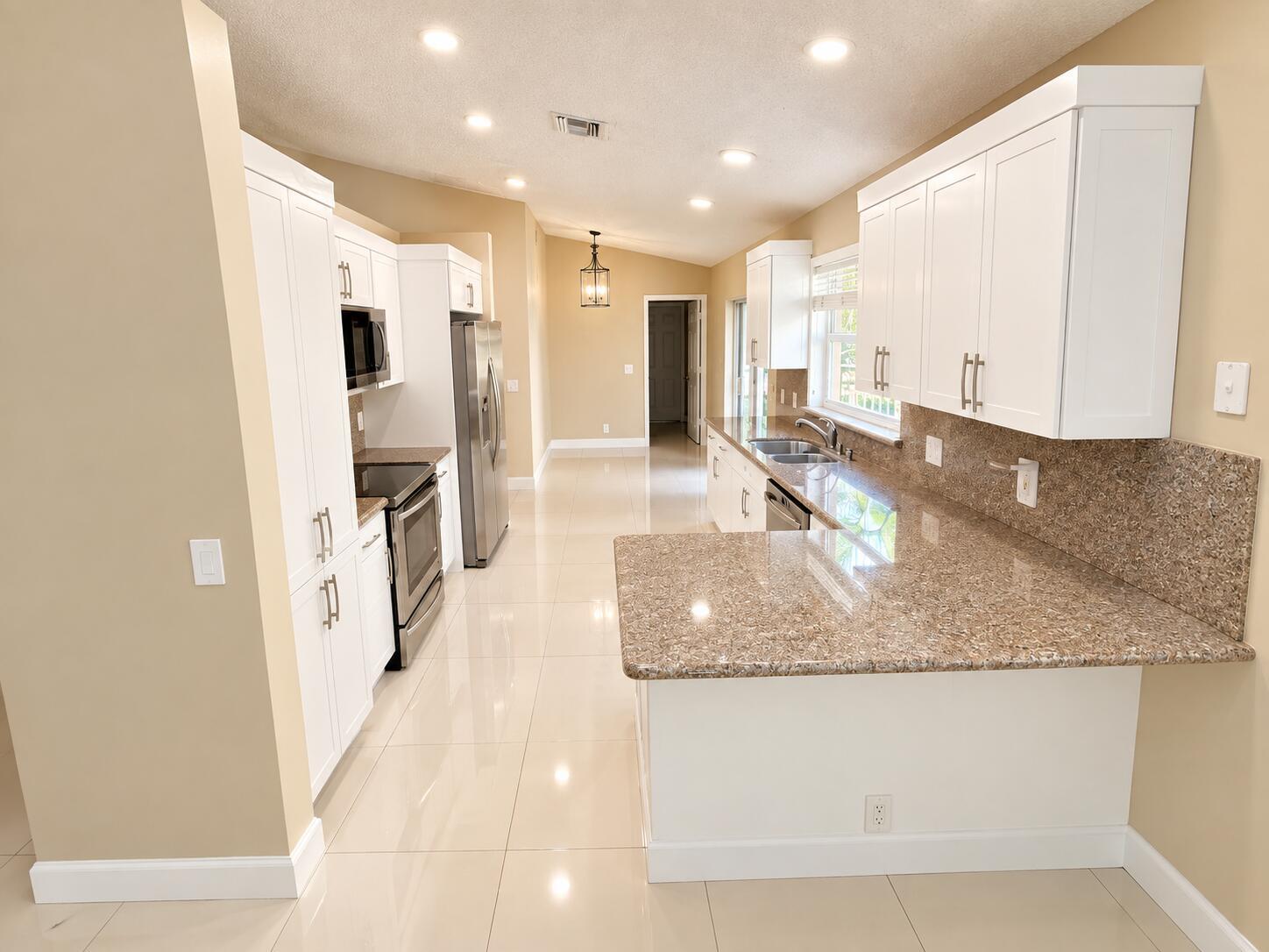 8045 COPENHAGEN Way, Boca Raton FL 33434 photo 5