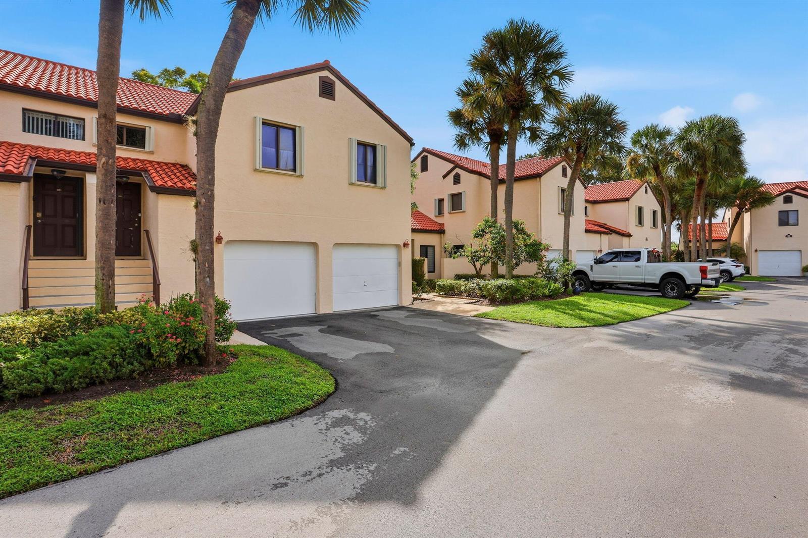 22 VIA DE CASAS SUR # 102, Boynton Beach FL 33426 photo 2