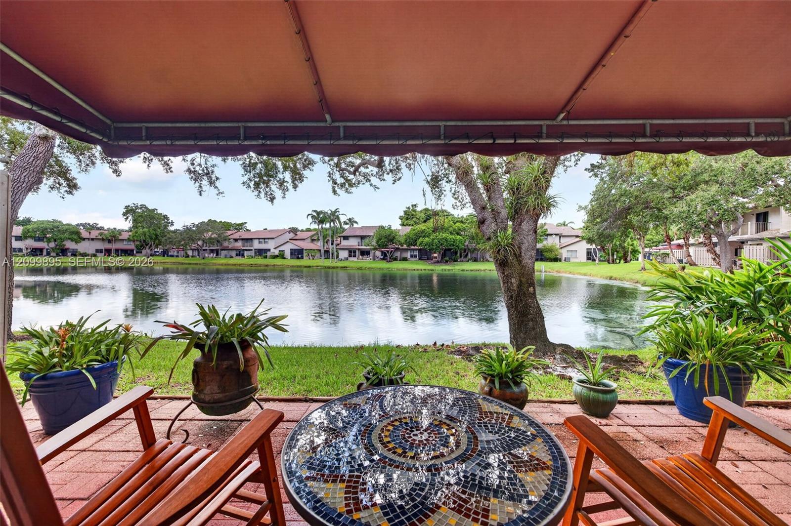 9012 Vineyard Lake Dr, Plantation FL 33324 photo 4
