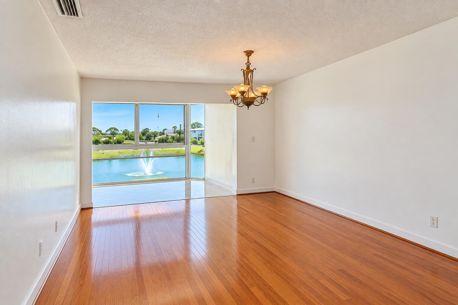 2724 GARDEN Drive N # 407, Lake Worth FL 33461 photo 3
