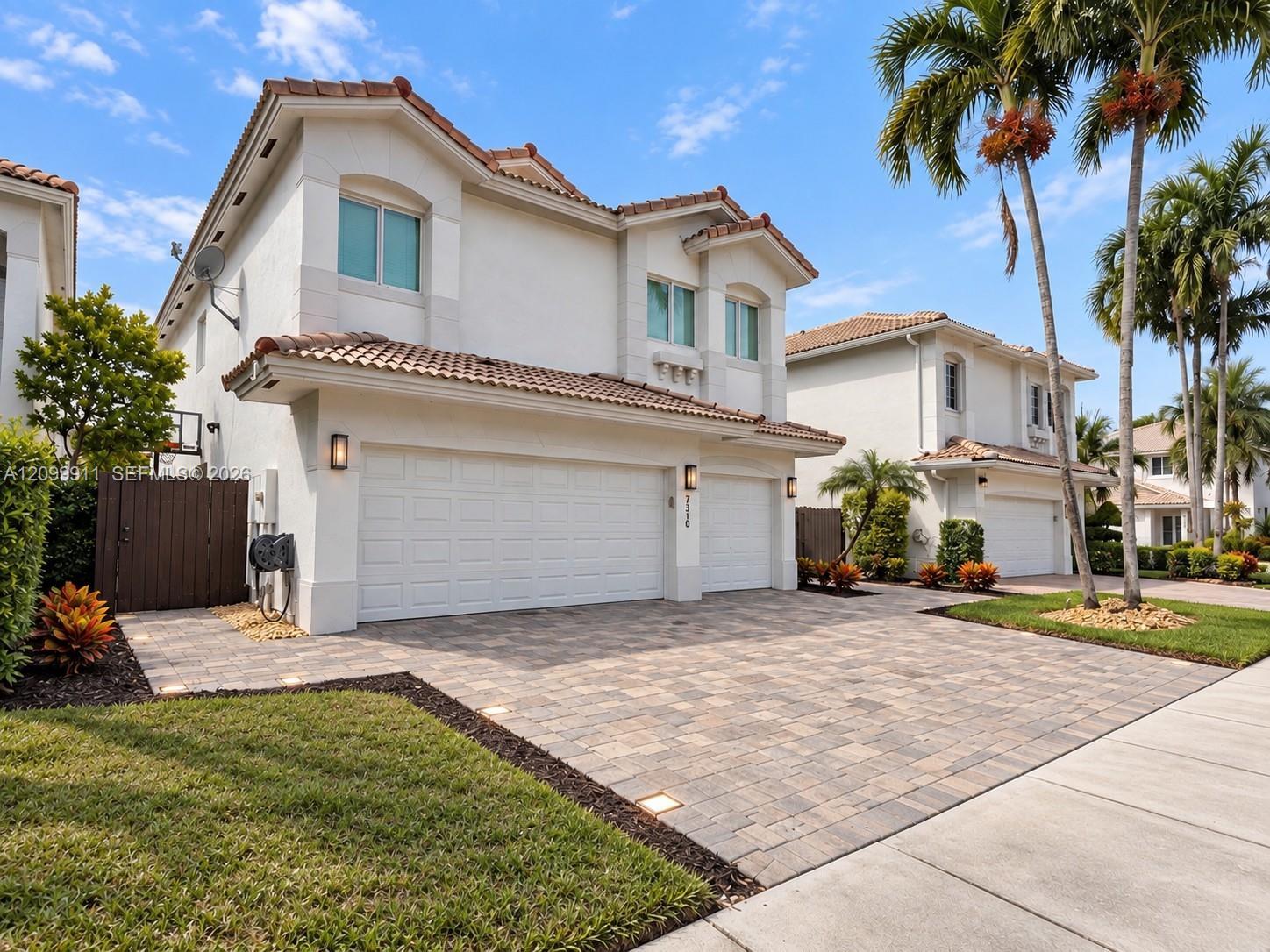 7310 NW 107th Pl, Doral FL 33178 photo 2