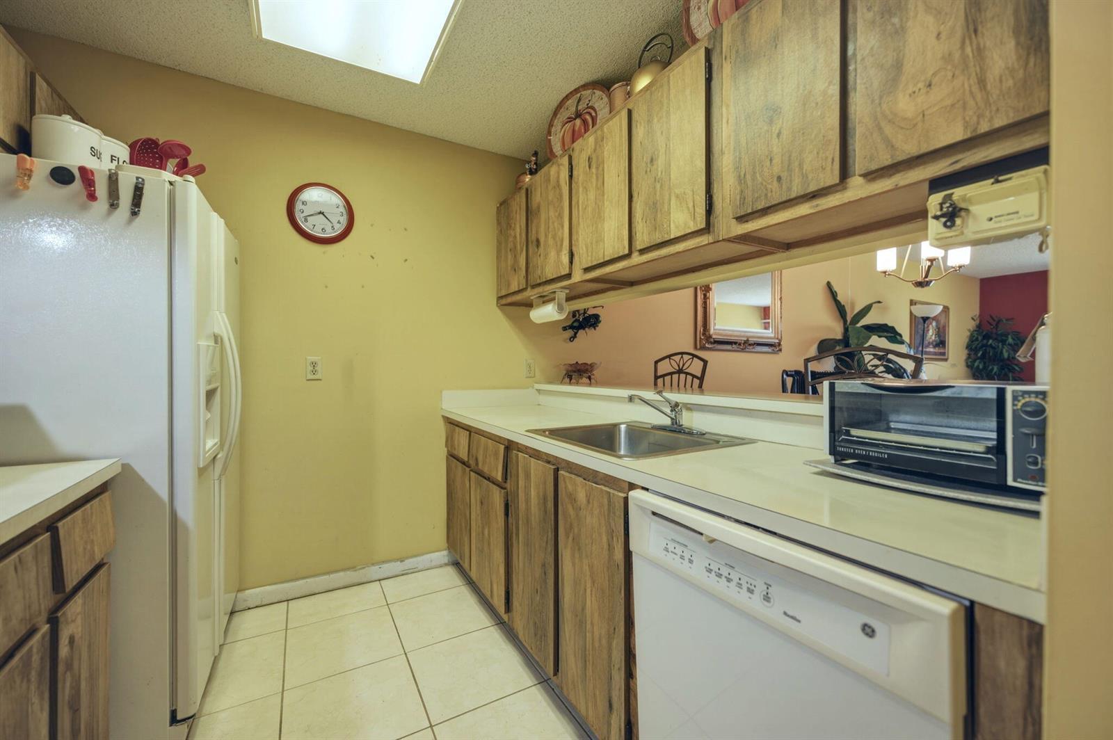 8620 N SHERMAN Circle # 204, Miramar FL 33025 photo 3