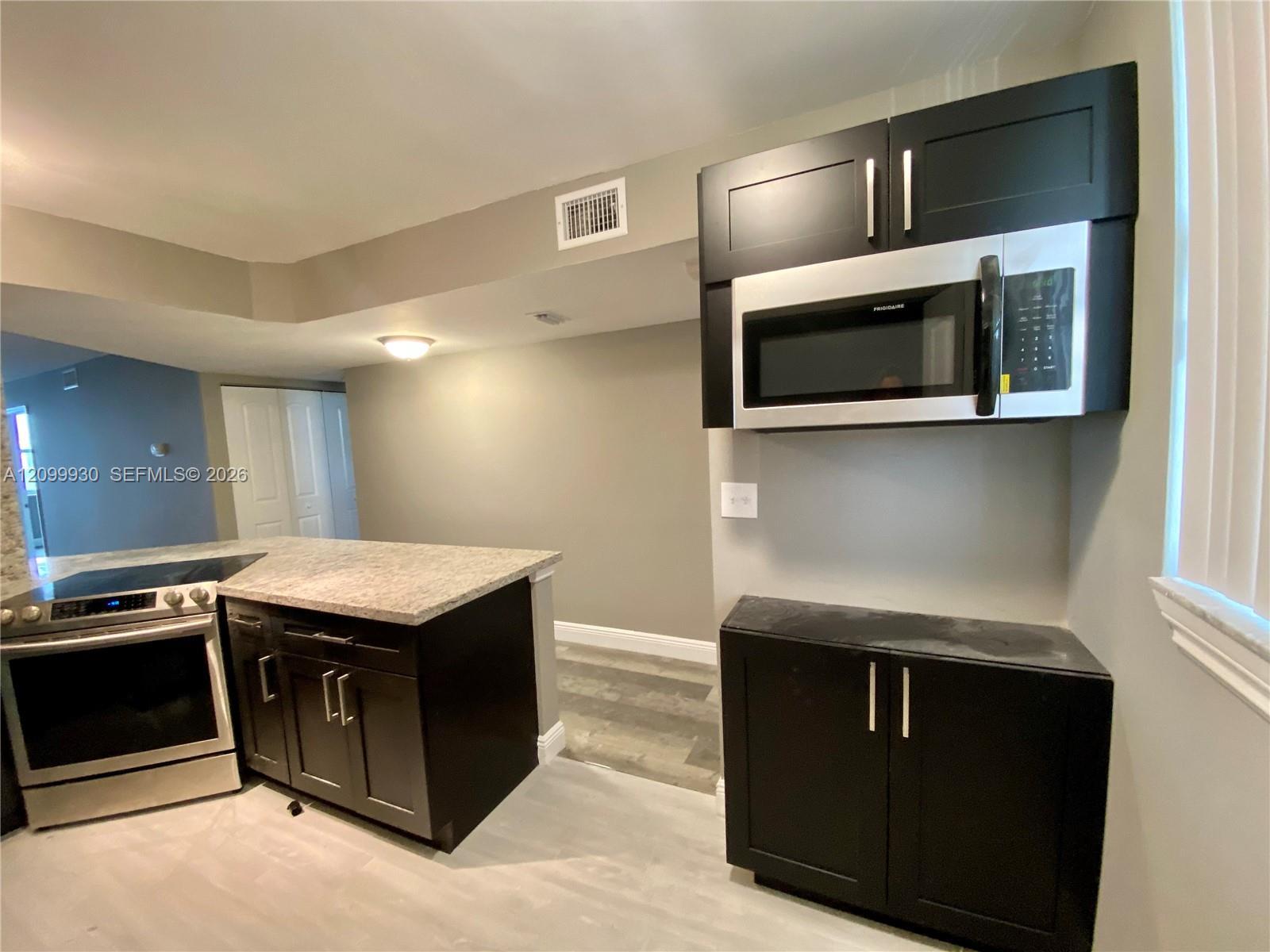 117 Lake Emerald Dr # 209, Oakland Park FL 33309 photo 5