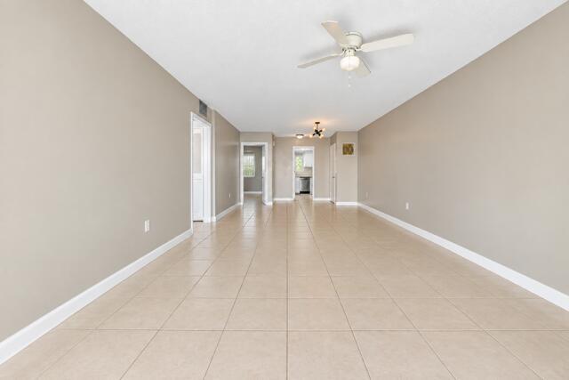 1410 S Federal Highway # 303, FL 33460 photo 4
