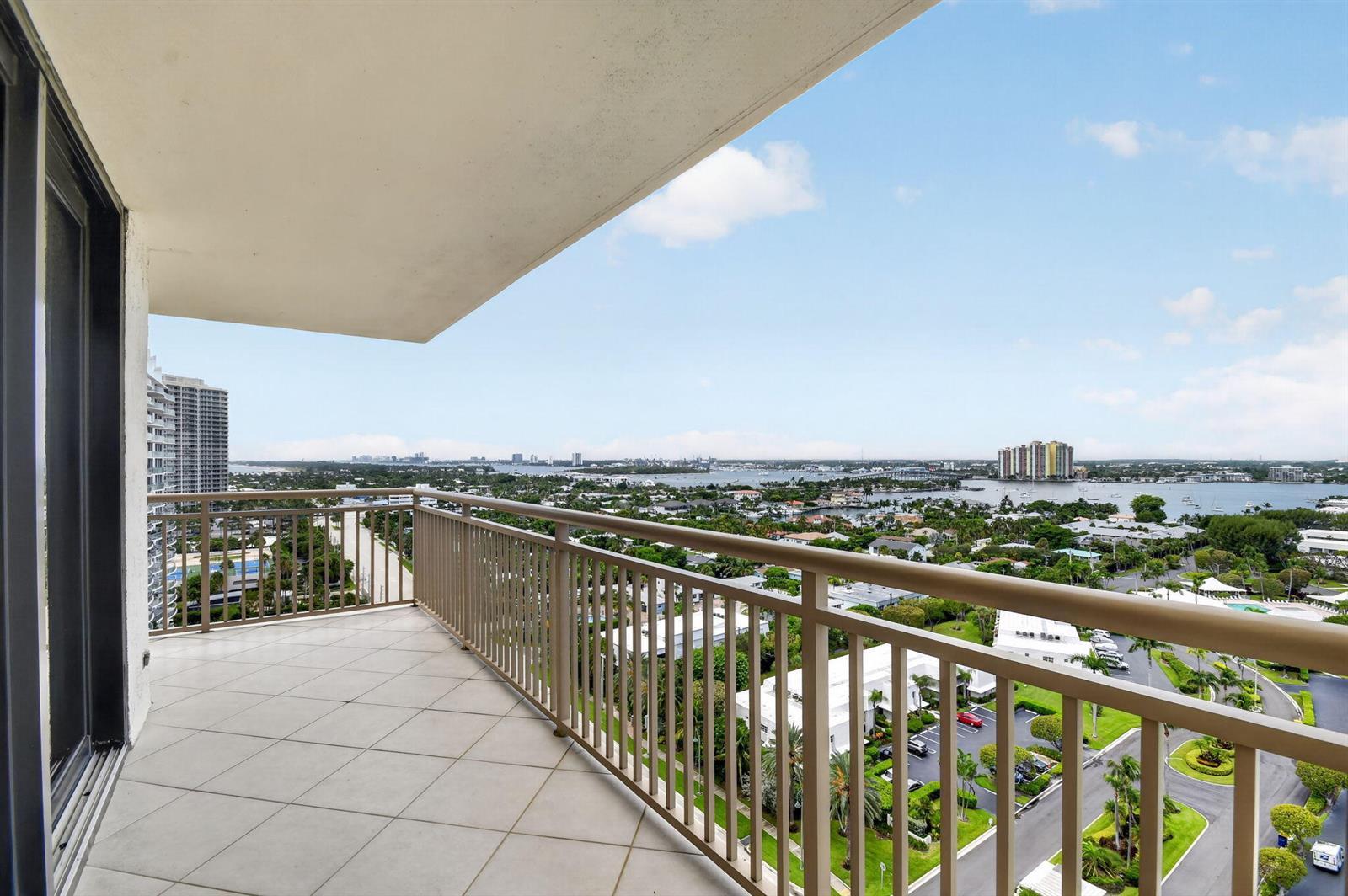 3400 N OCEAN Drive # 1808, Singer Island FL 33404 photo 2