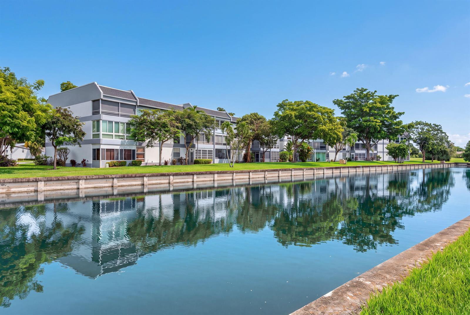 8321 SANDS POINT Boulevard # D206, Tamarac FL 33321 photo 2