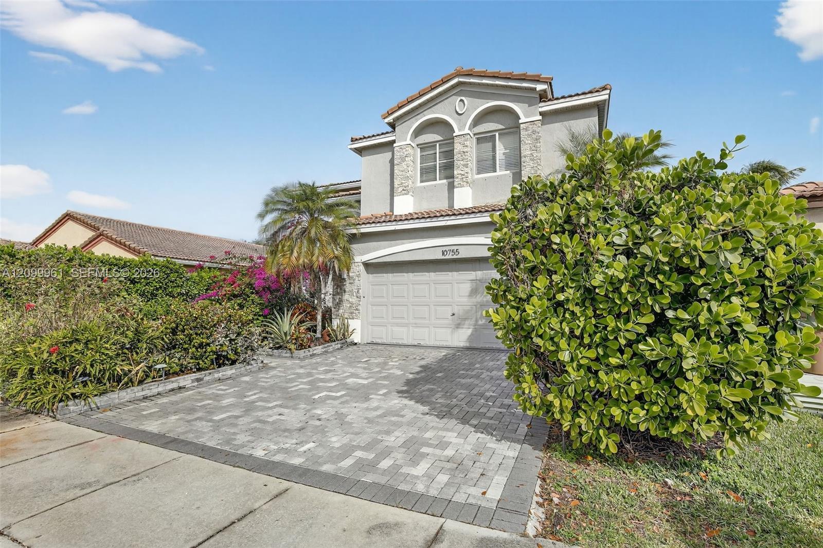 10755 SW 17th Pl, Davie FL 33324 photo 3