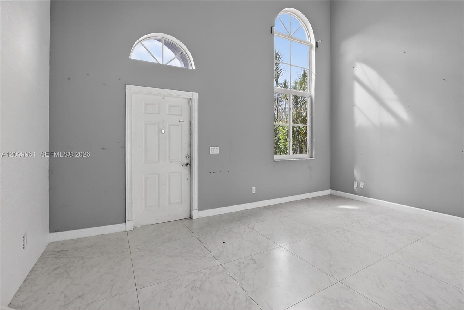 10755 SW 17th Pl, Davie FL 33324 photo 5