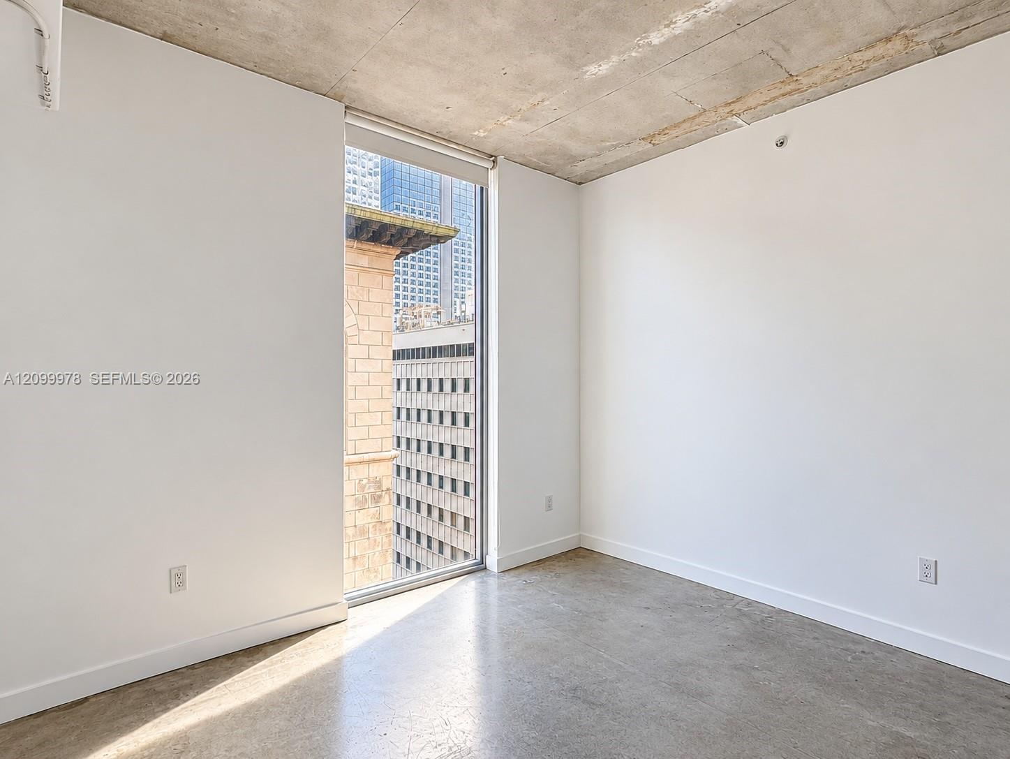 151 SE 1st St # 1202, Miami FL 33131 photo 2