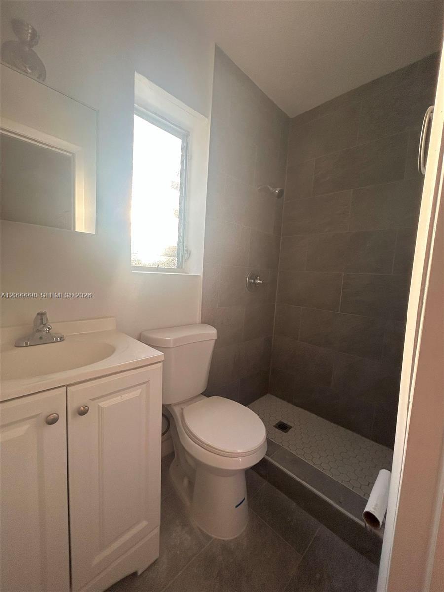 1220 NE 110th Ter # C, Miami FL 33161 photo 3