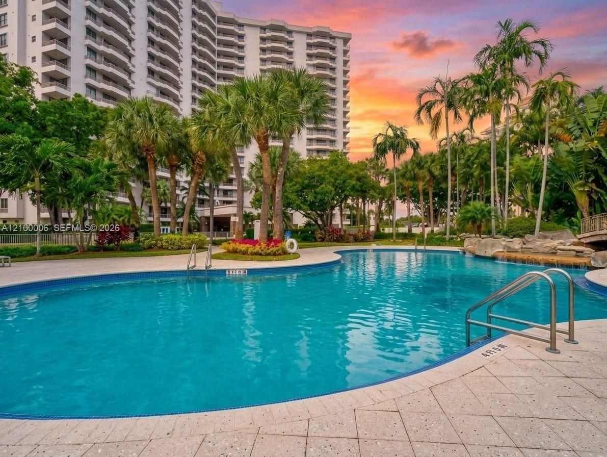 3300 NE 192nd St # 1612, Aventura FL 33180