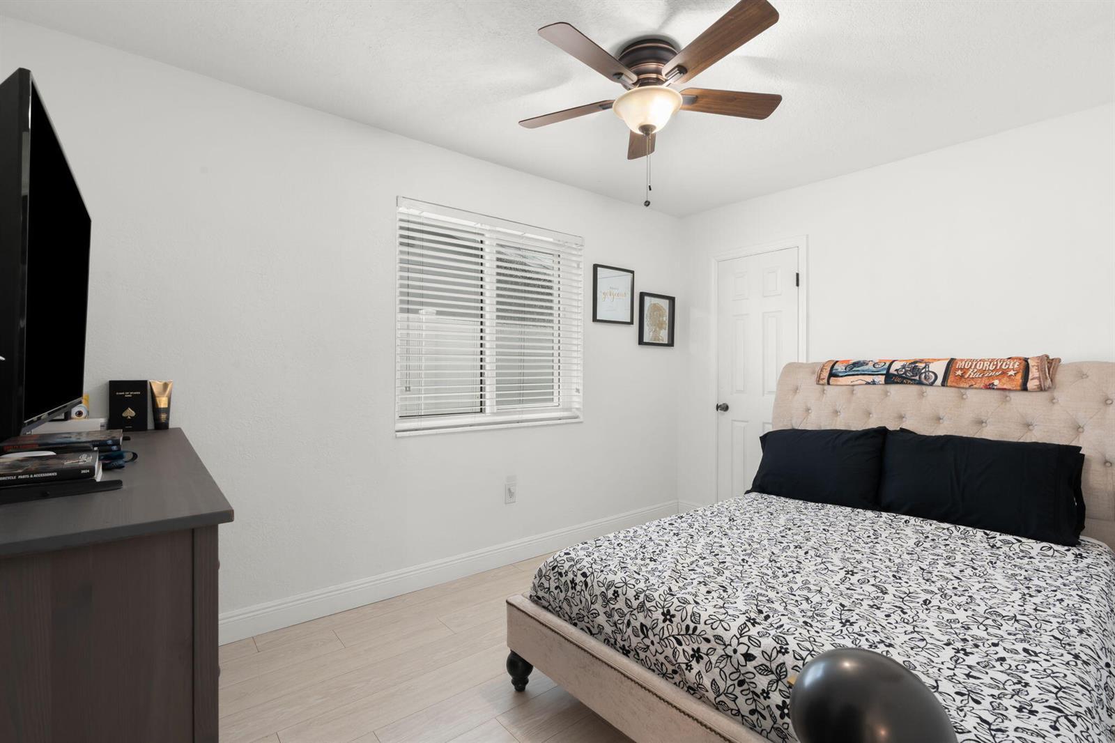 7541 HOPE Street, Hollywood FL 33024 photo 5