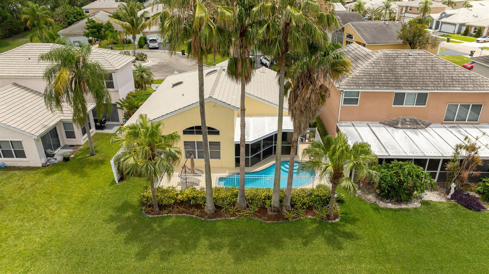 5535 NW 54TH Circle, Coconut Creek FL 33073 photo 3