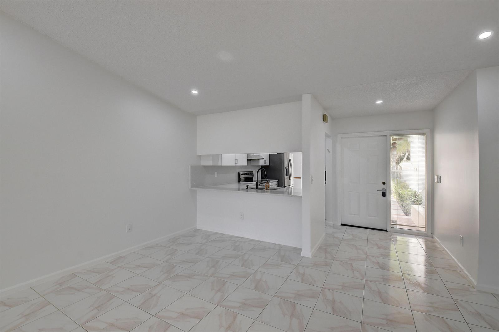 20004 RIMA Circle, Boca Raton FL 33434 photo 4