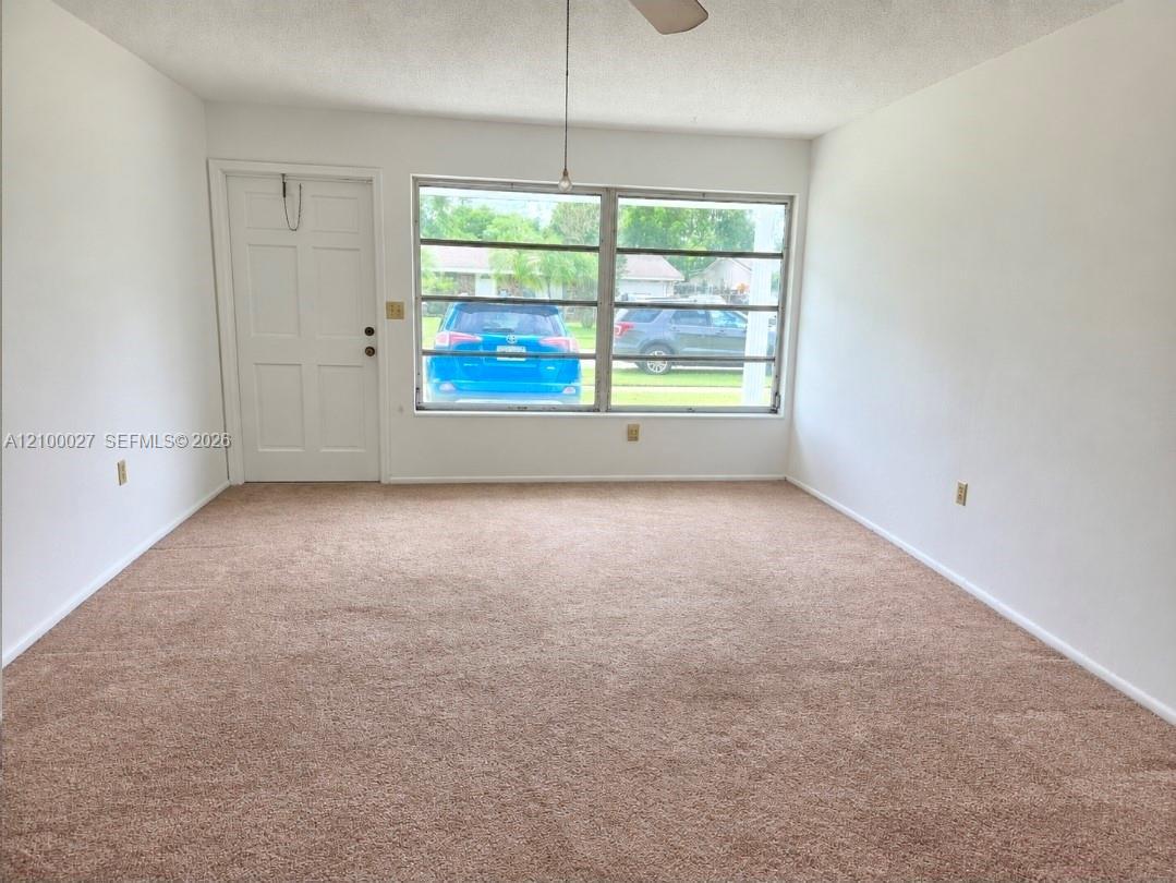 6421 NW 26th St, Sunrise FL 33313 photo 3