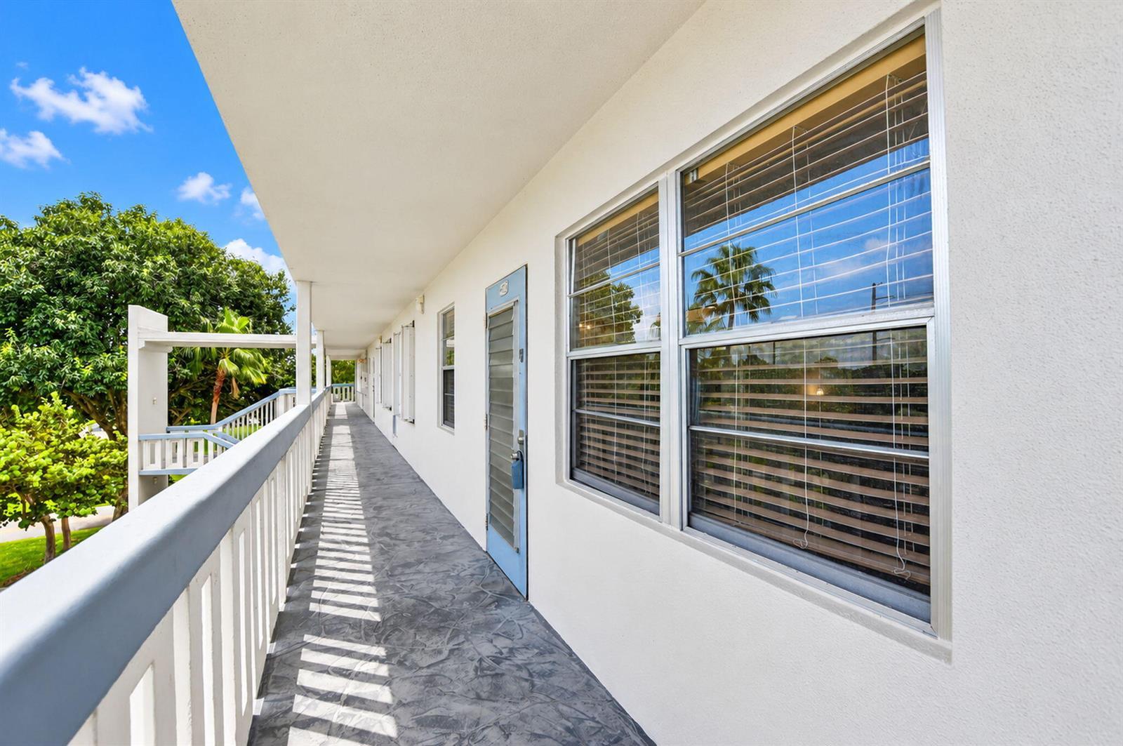 4025 Swansea B # 4025, Deerfield Beach FL 33442 photo 3