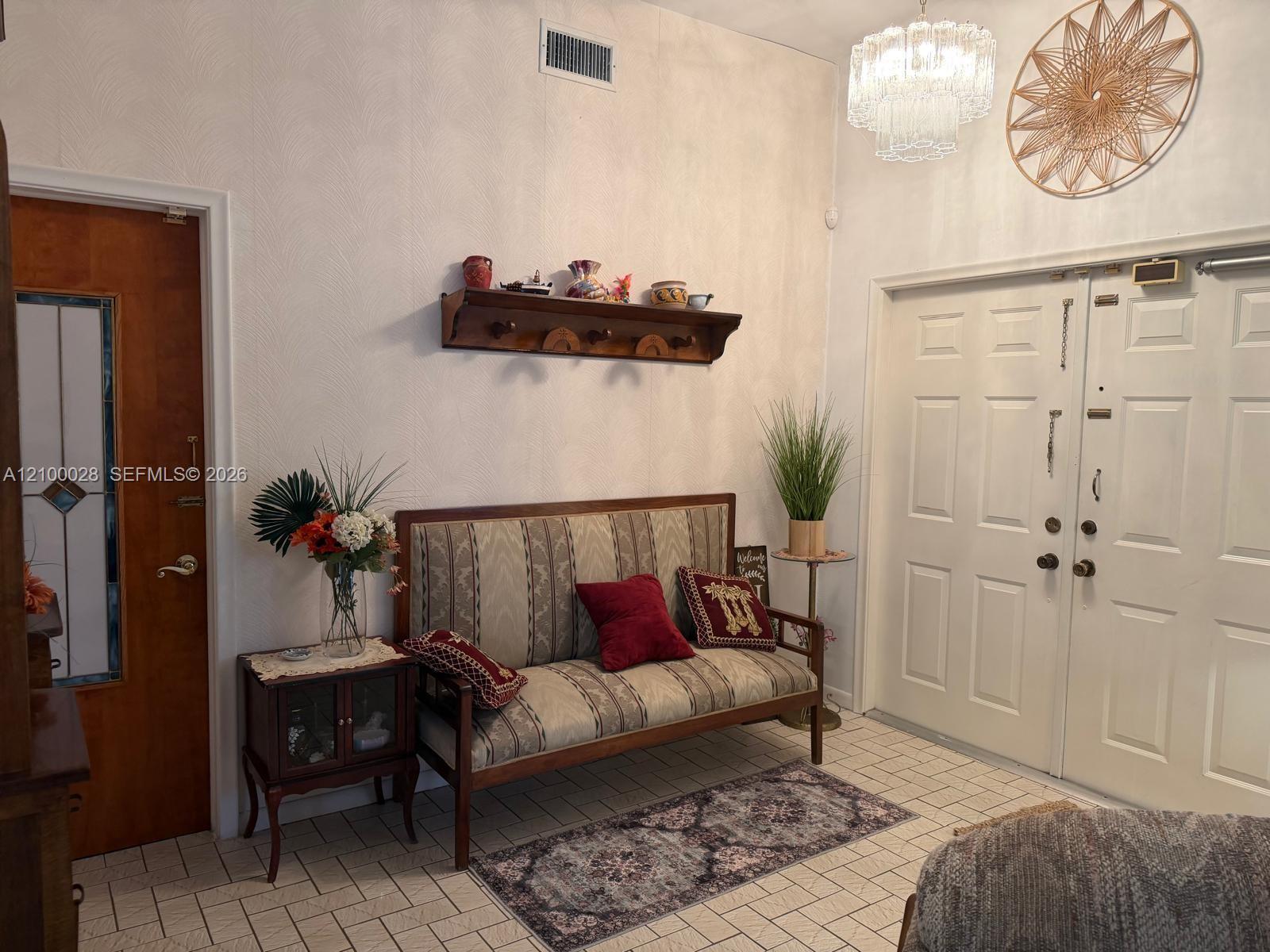 2607 Harding St, Hollywood FL 33020 photo 2