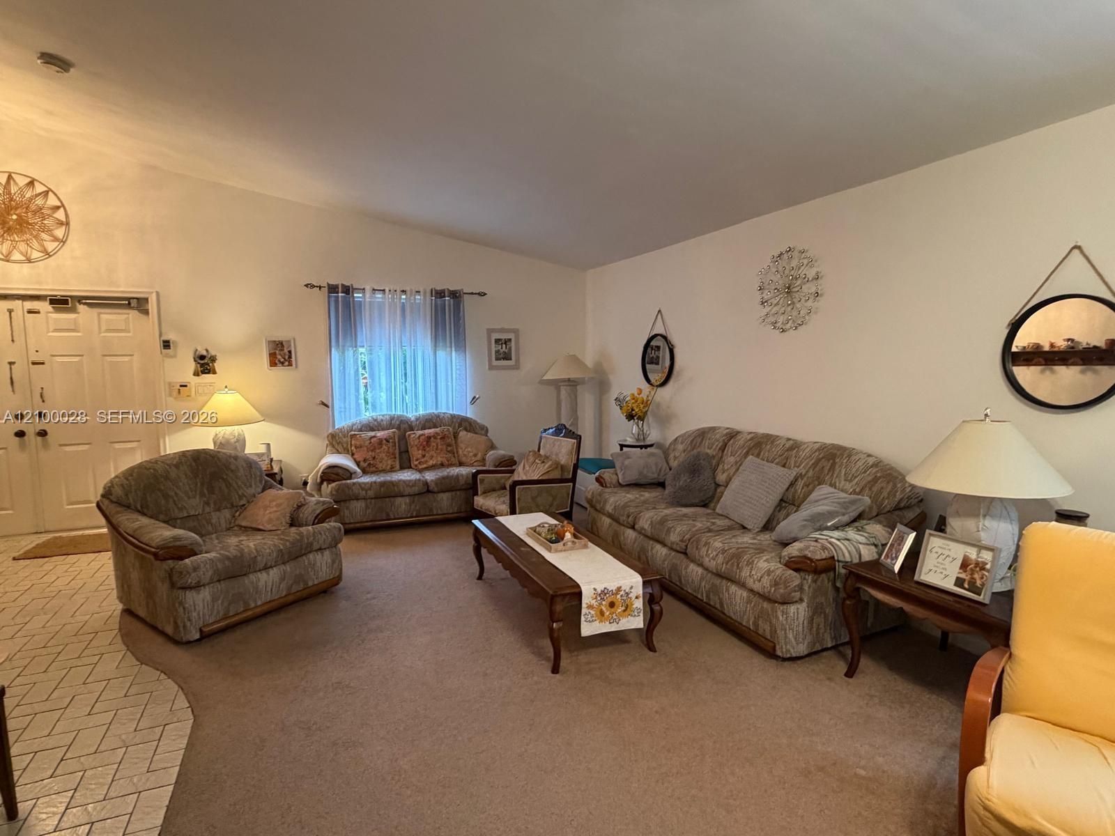 2607 Harding St, Hollywood FL 33020 photo 4