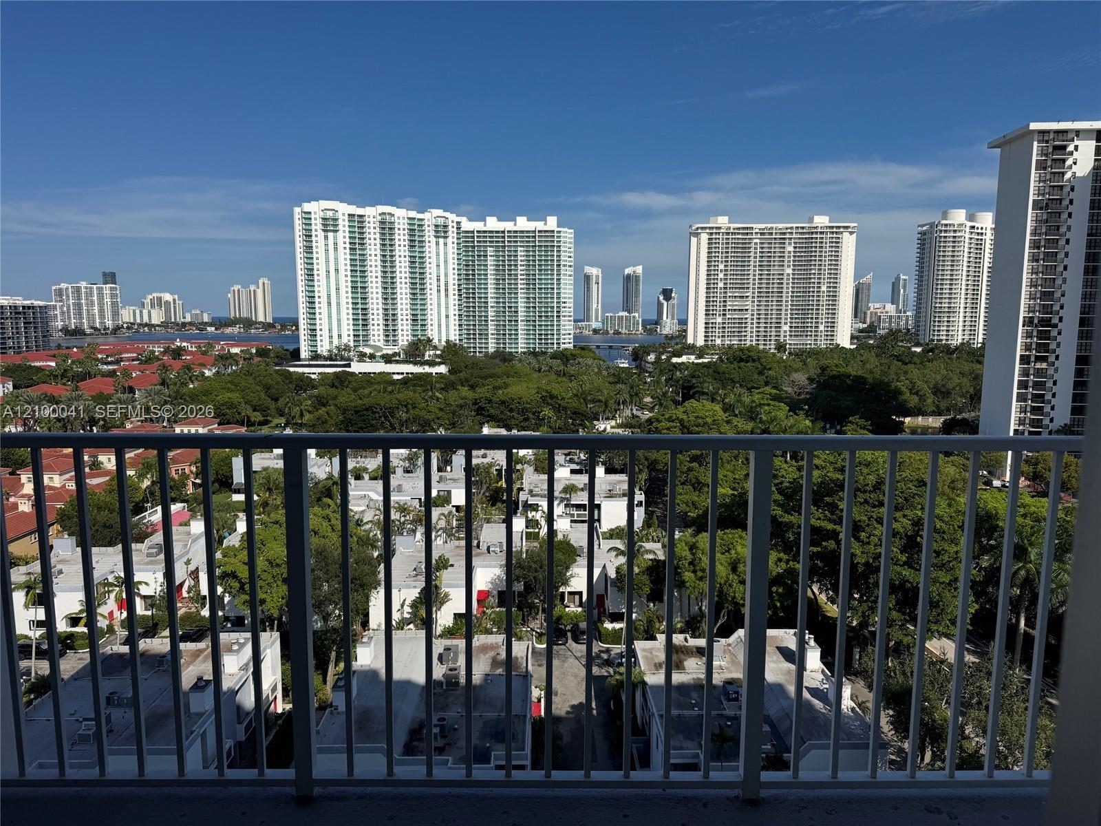 2851 NE 183rd St # 1409E, Aventura FL 33160 photo 3