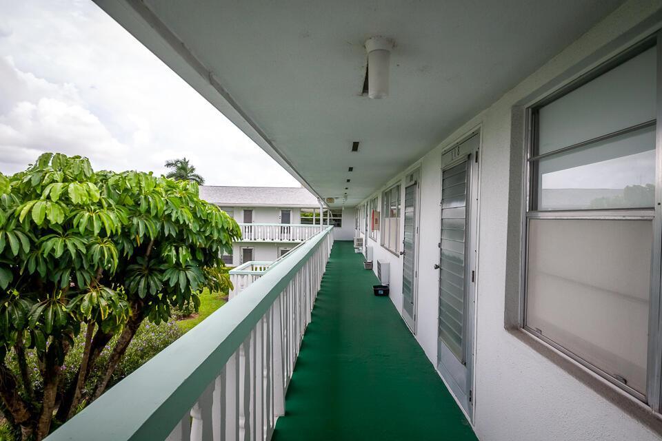 117 Kingswood F # 117, West Palm Beach FL 33417 photo 2