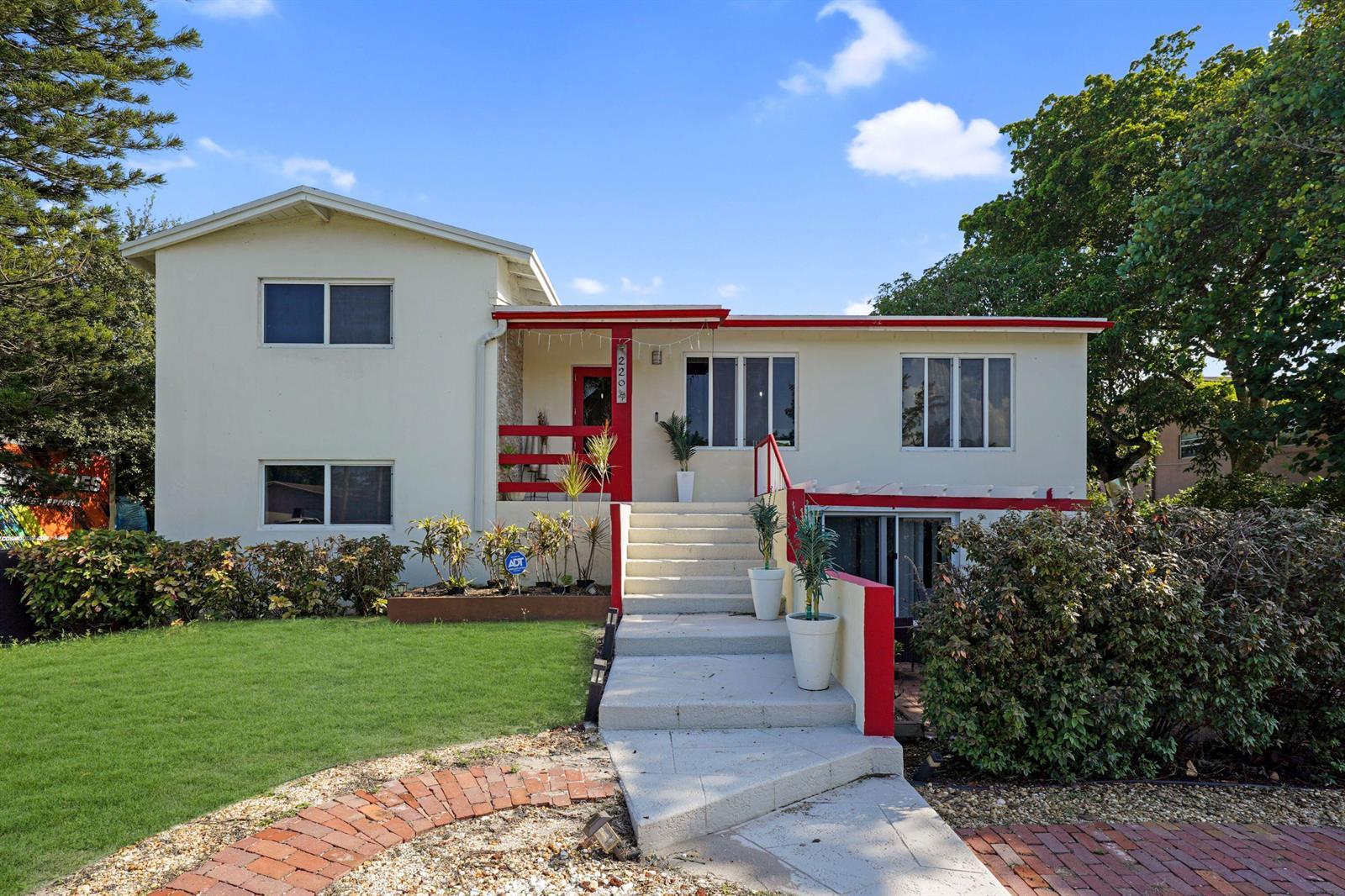 220 NW 42ND Street, Oakland Park FL 33309 photo 2