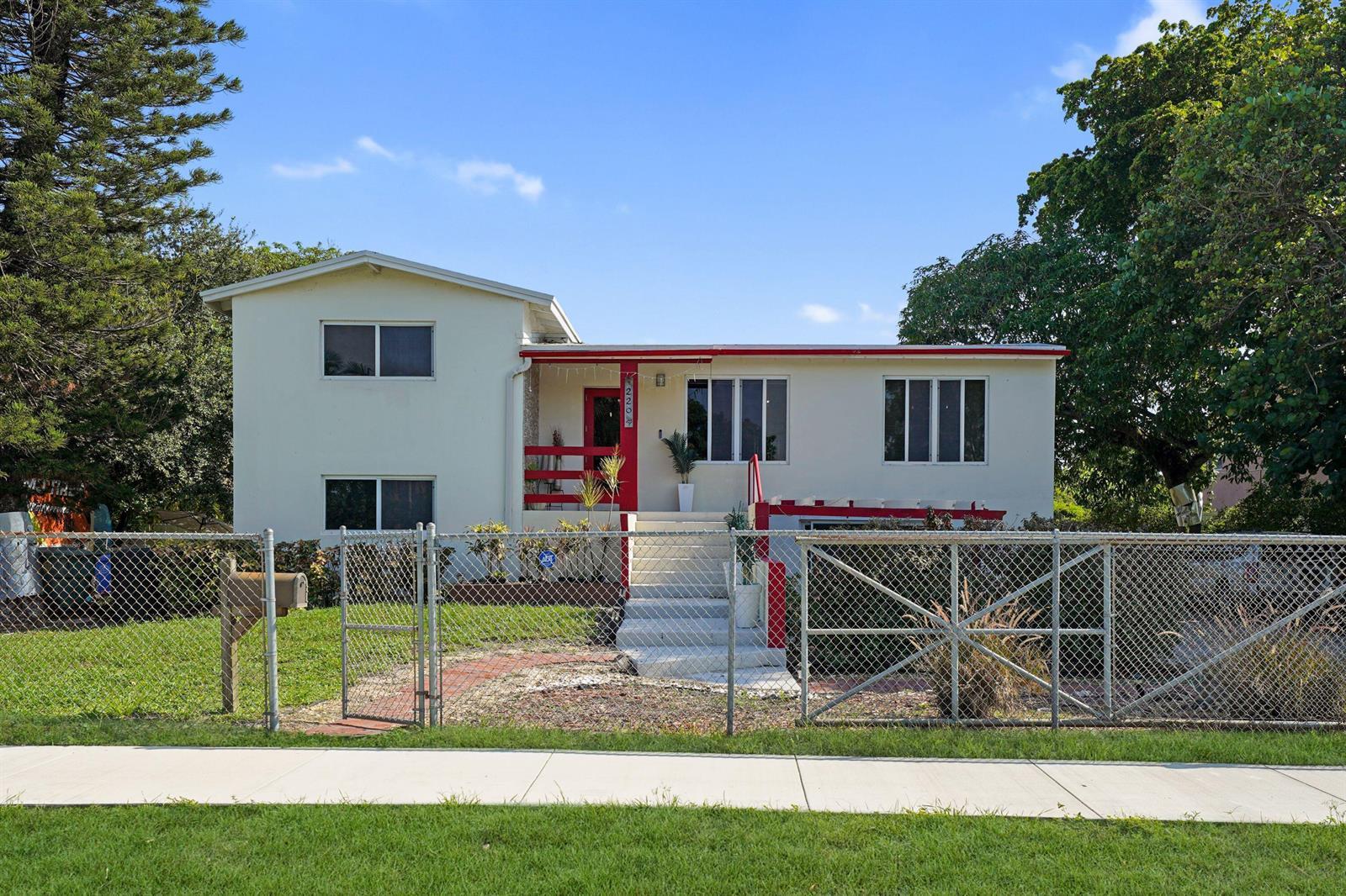 220 NW 42ND Street, Oakland Park FL 33309 photo 4