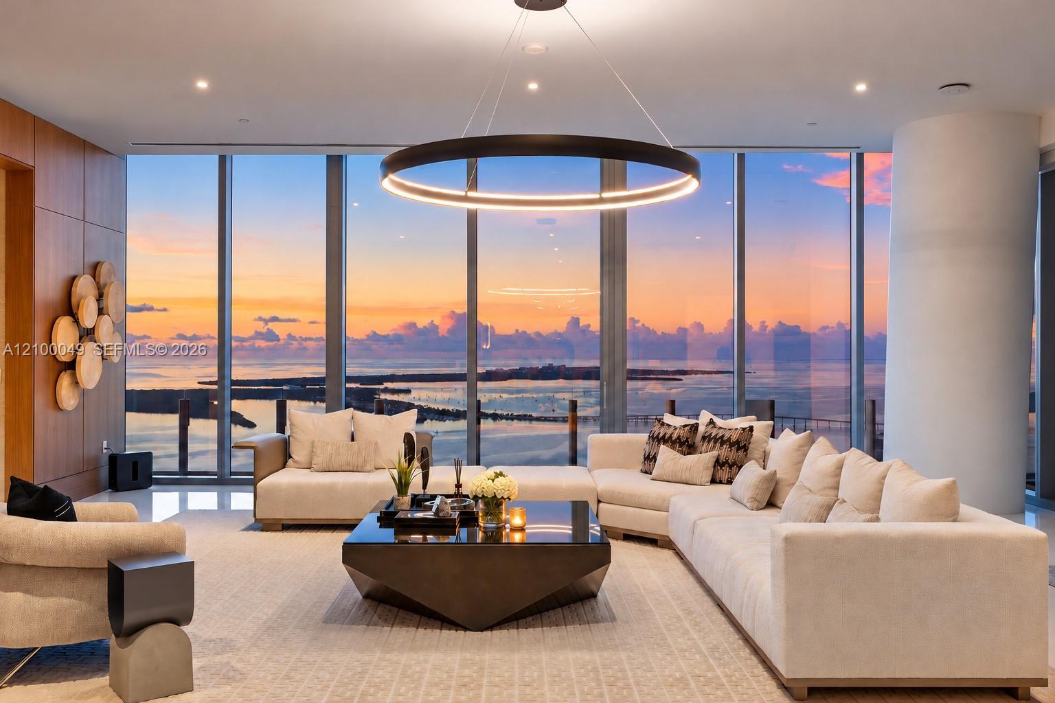 300 Biscayne Boulevard Way, Miami FL 33131 photo 3