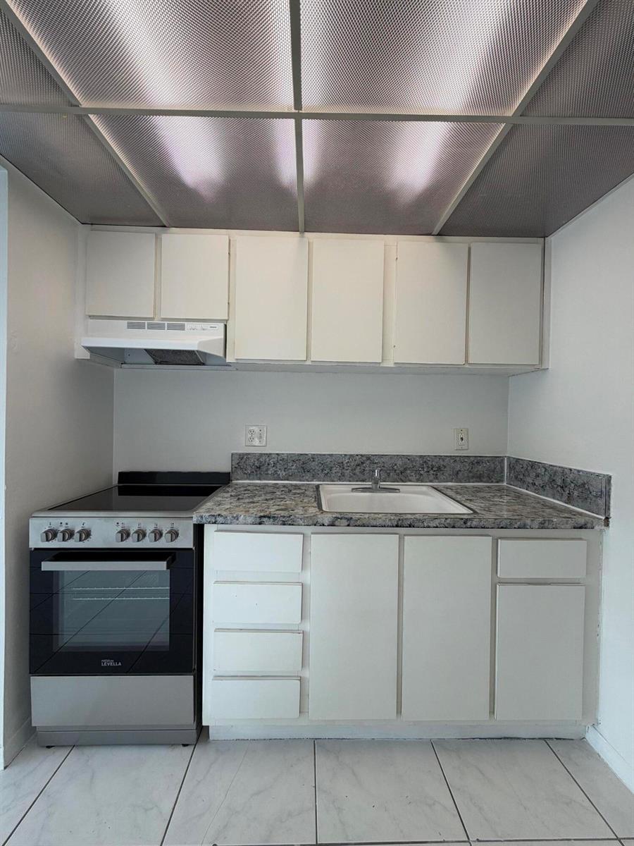 100 SE 21ST Street # 8, Fort Lauderdale FL 33316 photo 4