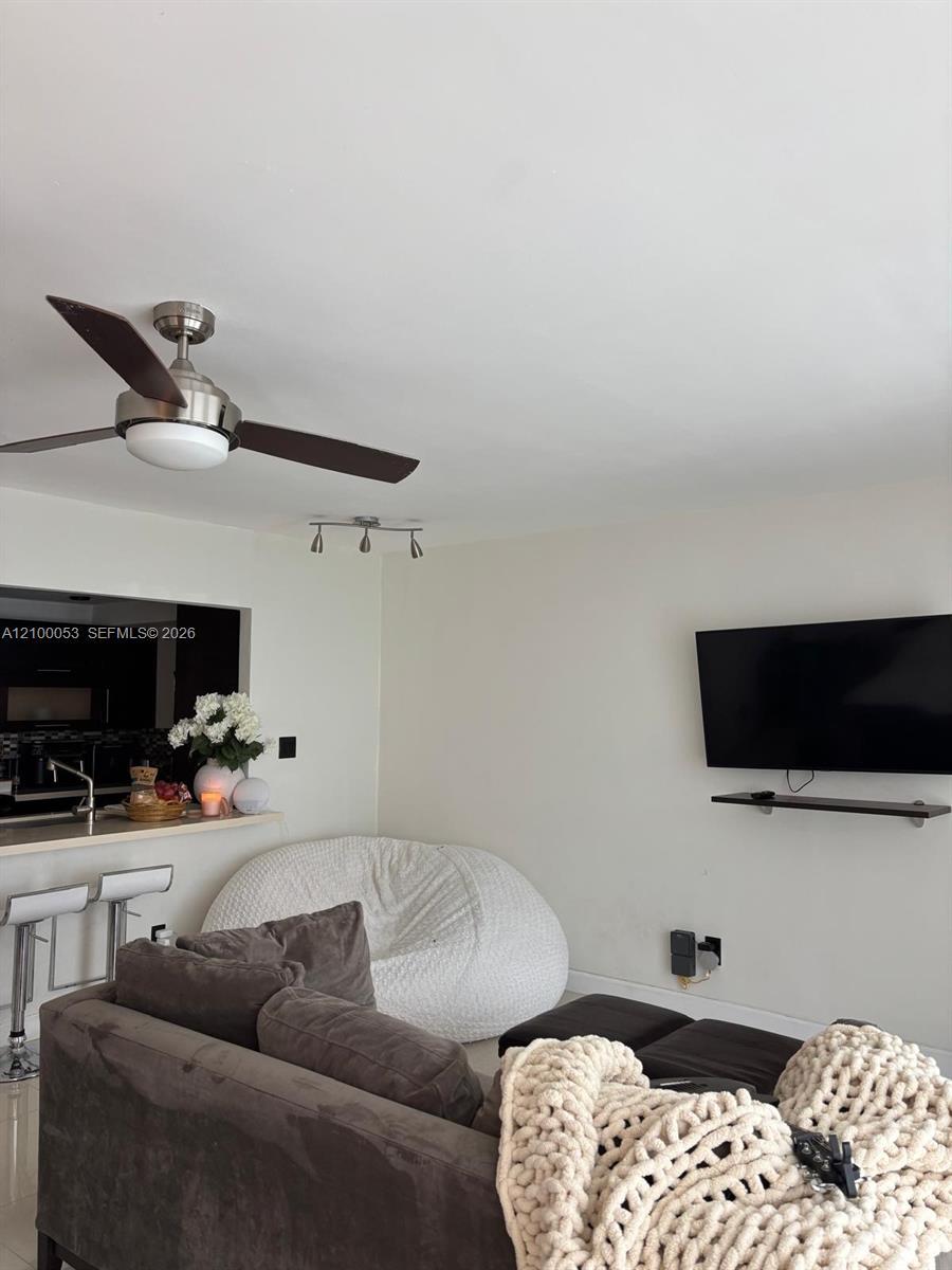 5401 Collins Ave # 1232, Miami Beach FL 33140 photo 5