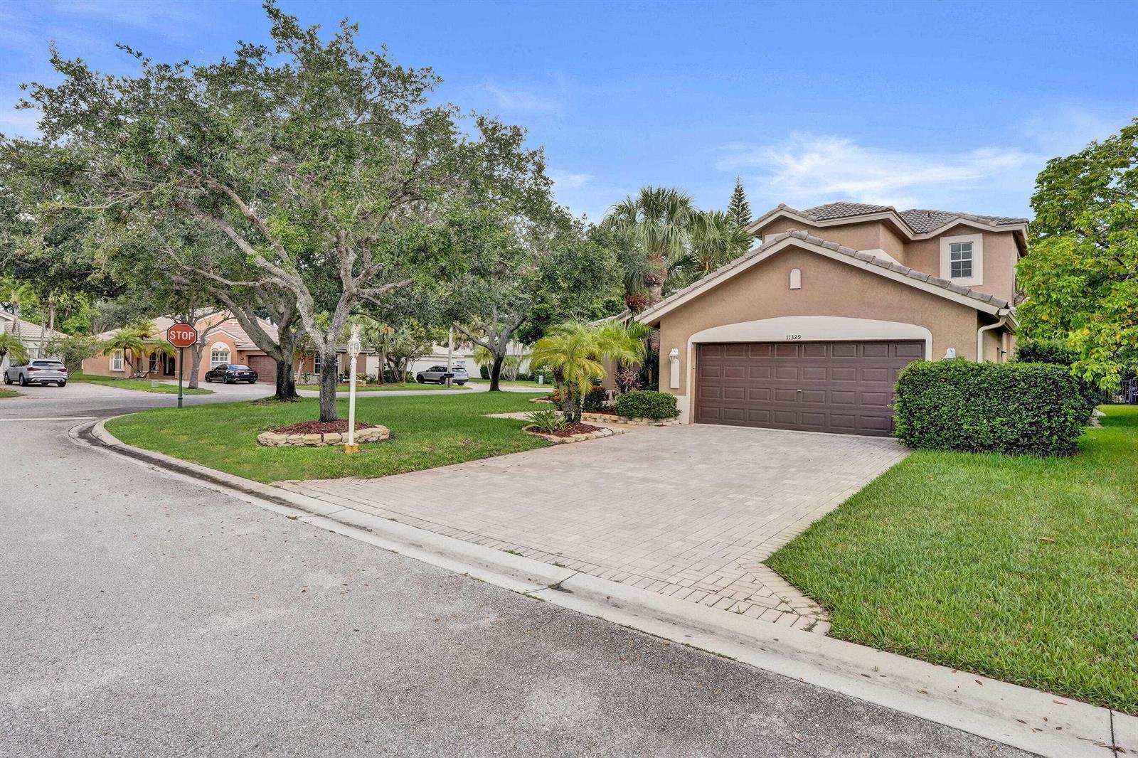 11329 NW 65TH Manor, Parkland FL 33076 photo 2
