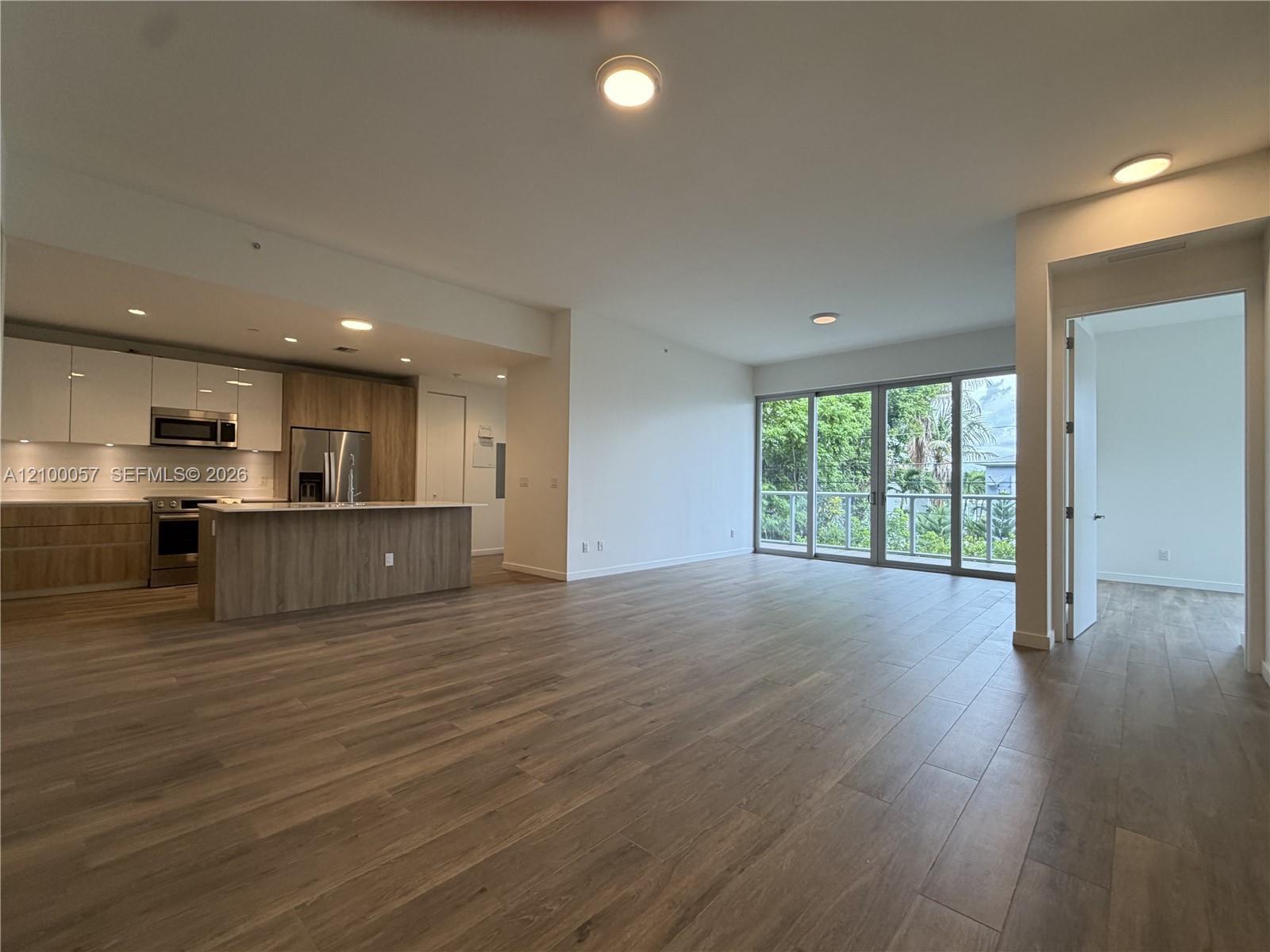 529 SW 11th St # 203, Miami FL 33129 photo 4
