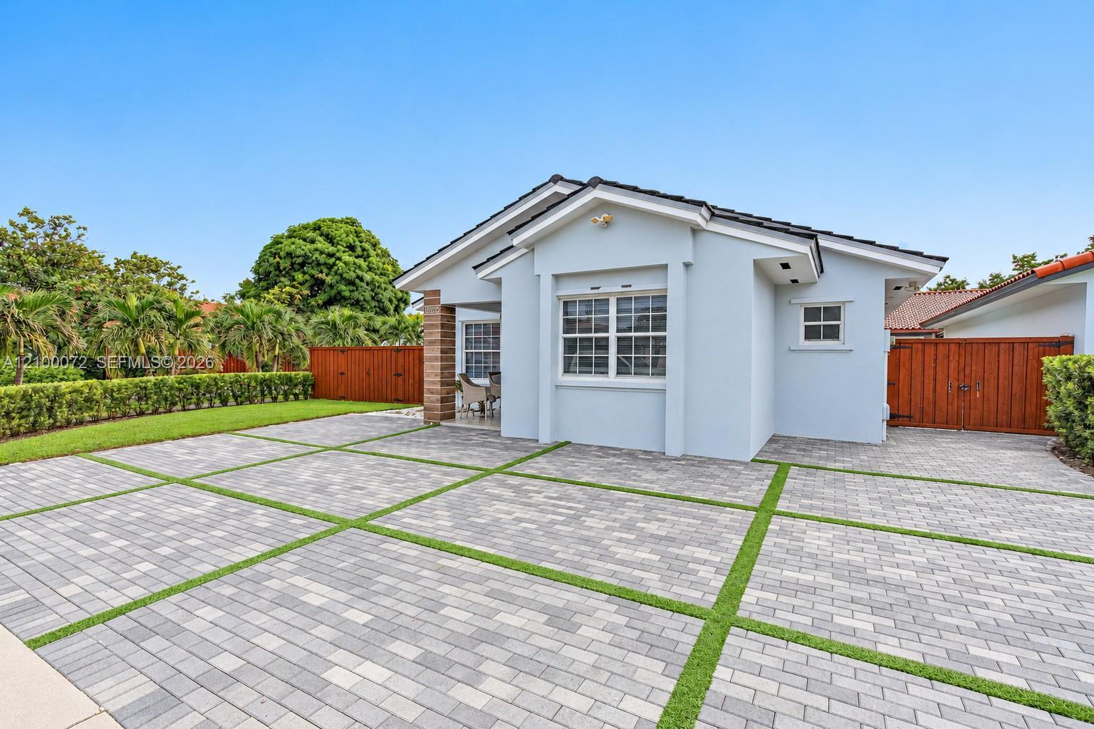 11330 SW 143rd Ct, Miami FL 33186 photo 4