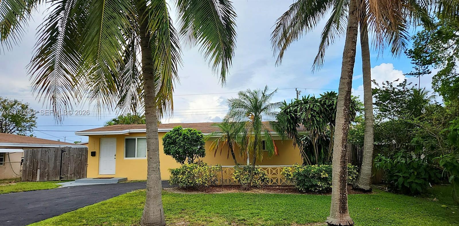 5650 NE 8th Ave, Oakland Park FL 33334