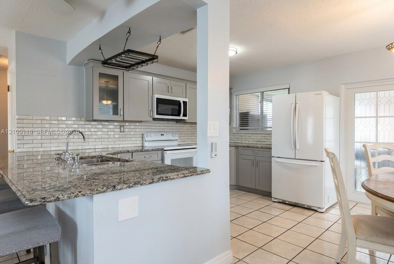 14311 SW 289th St, Homestead FL 33033 photo 4