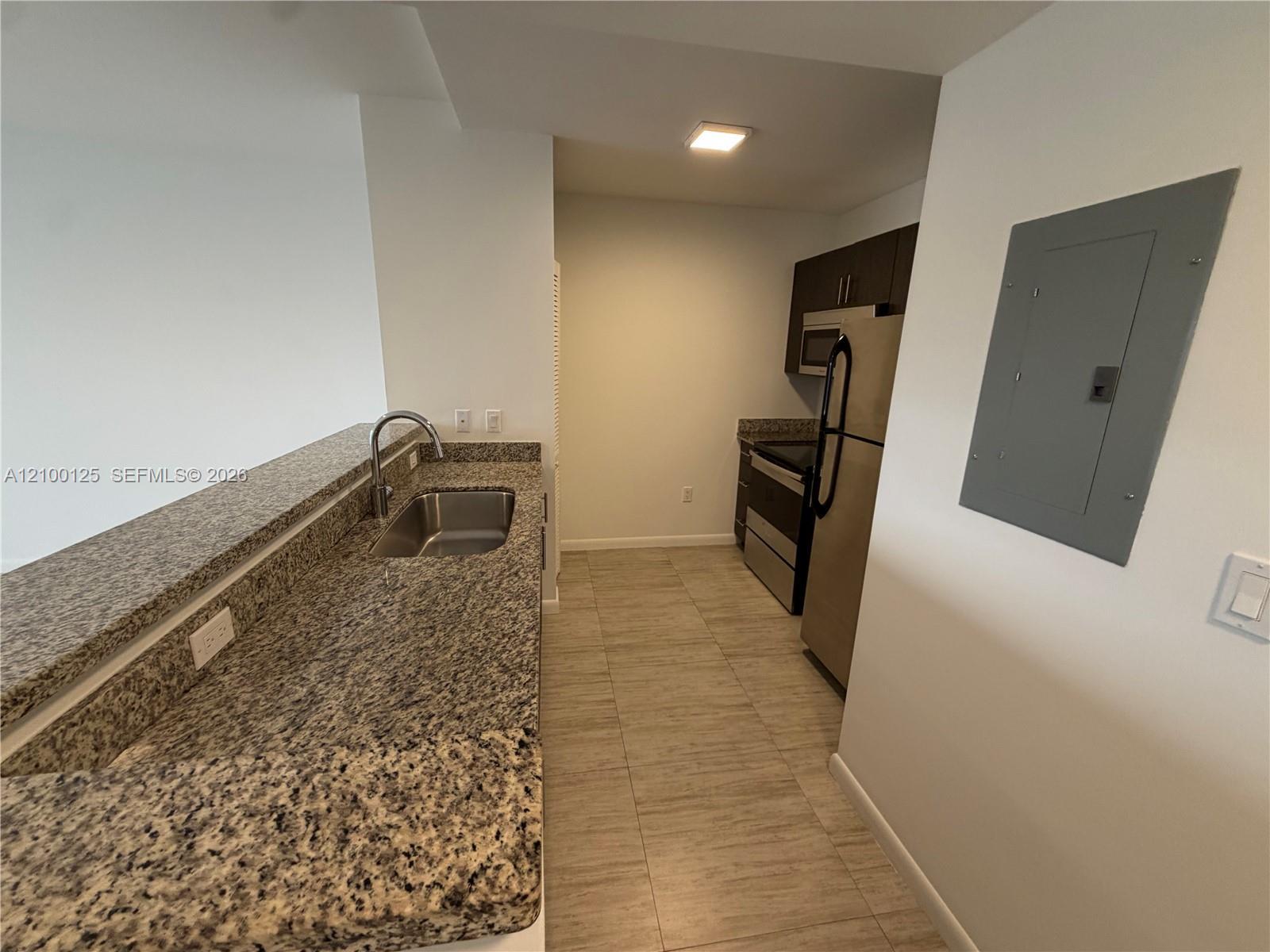 1801 SW 32nd Ave # 303, Miami FL 33145 photo 4
