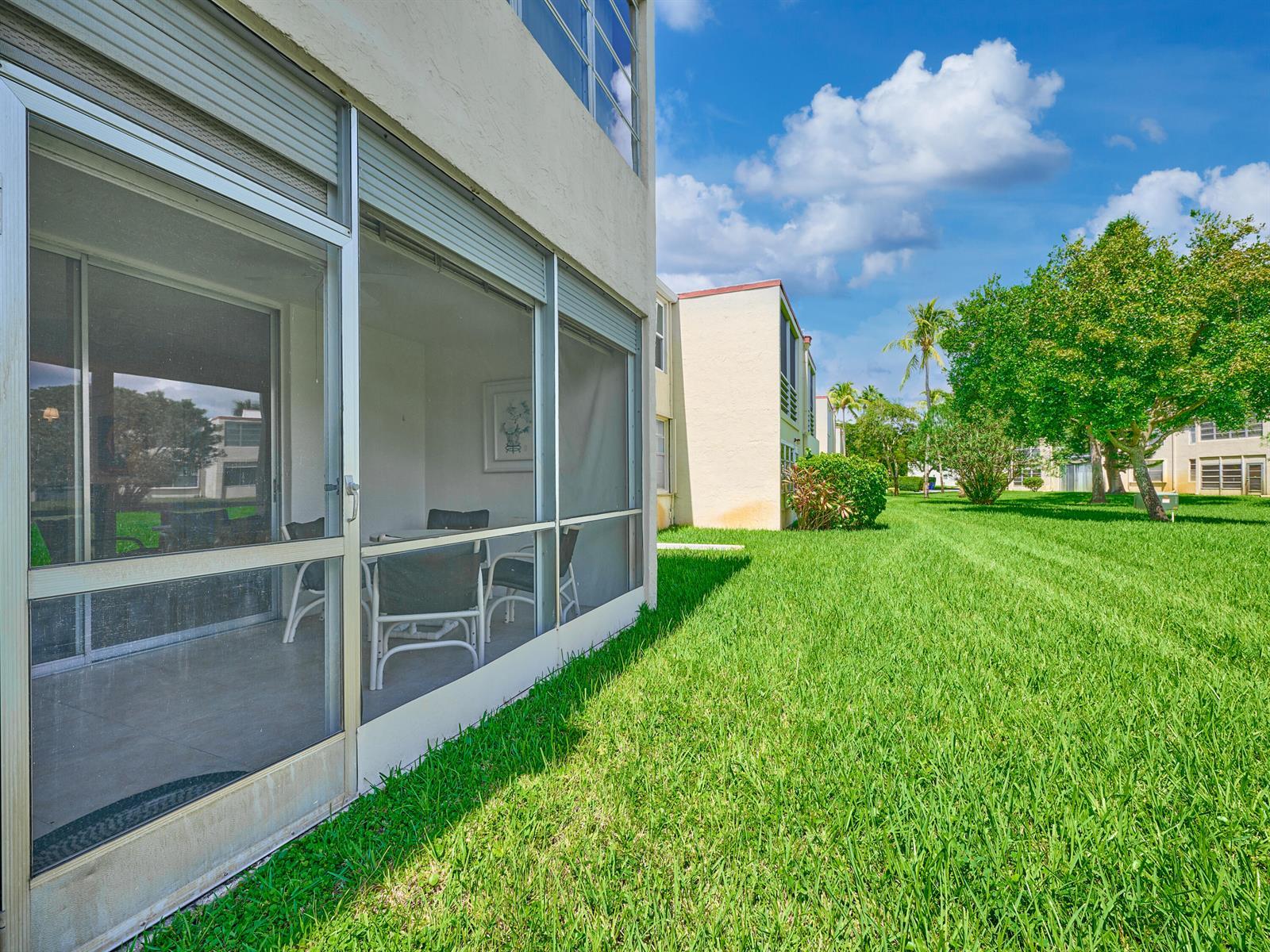 9 Willowbrook Lane # 107, Delray Beach FL 33446 photo 3