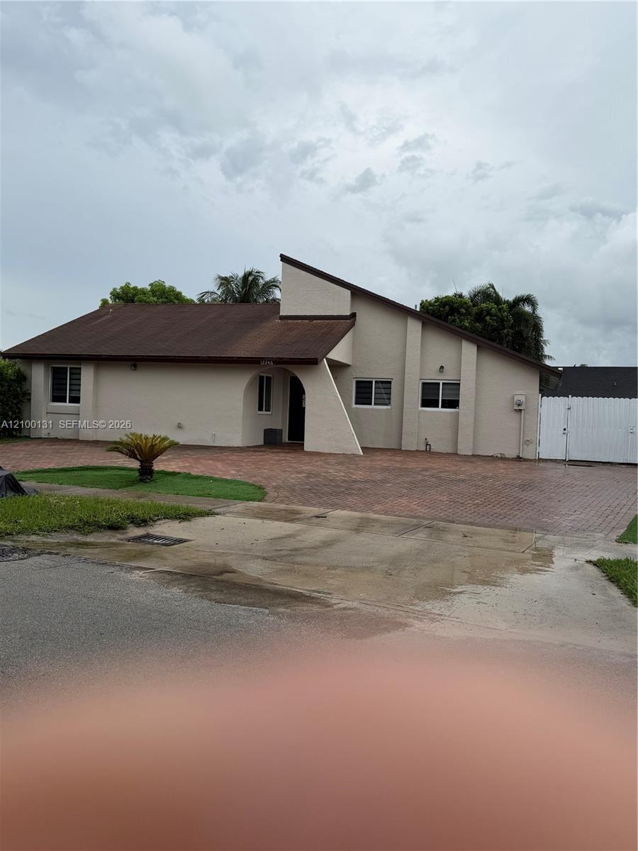 12246 SW 210th St, Miami FL 33177 photo 2
