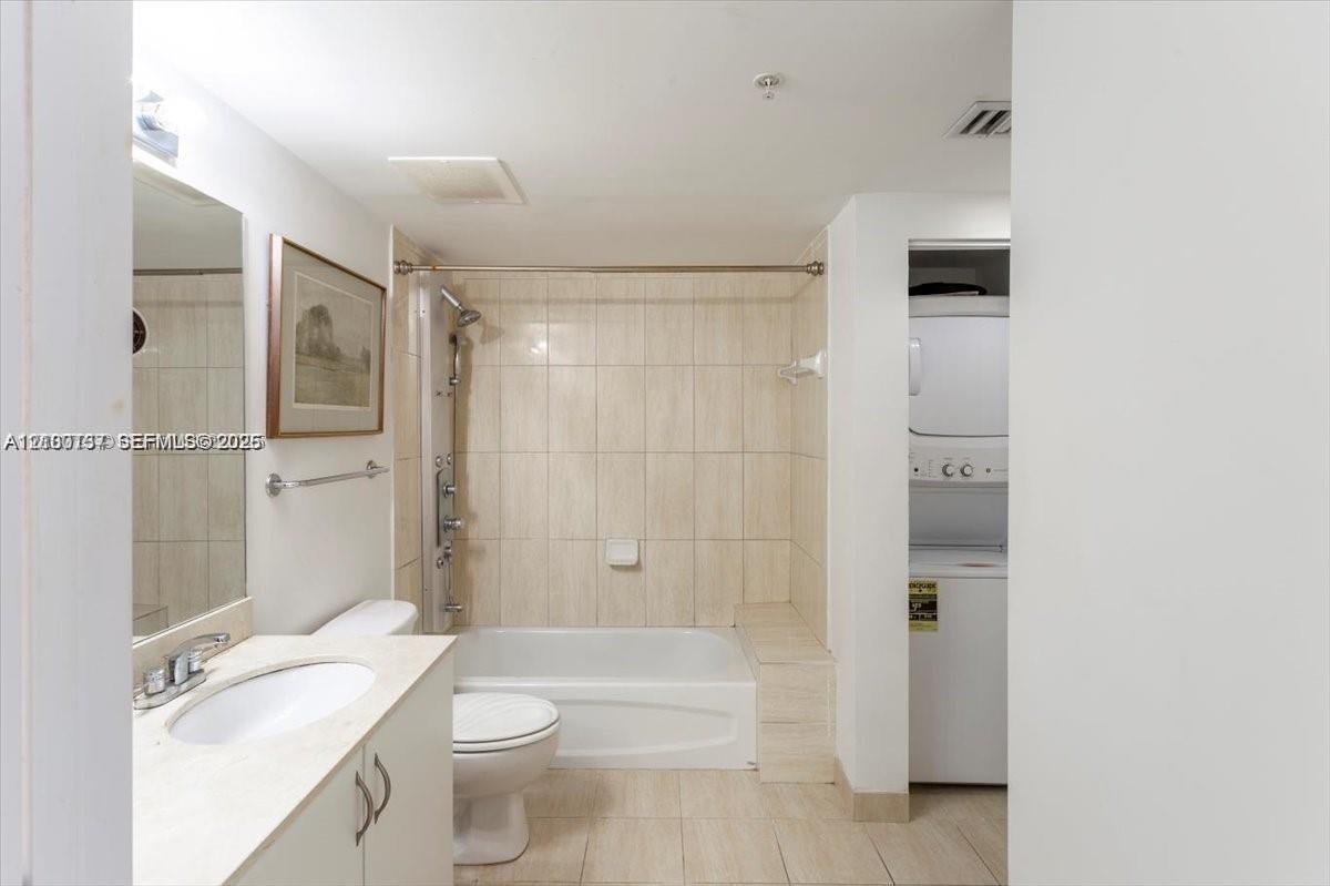 1750 N Bayshore Dr # 3003, Miami FL 33132 photo 4