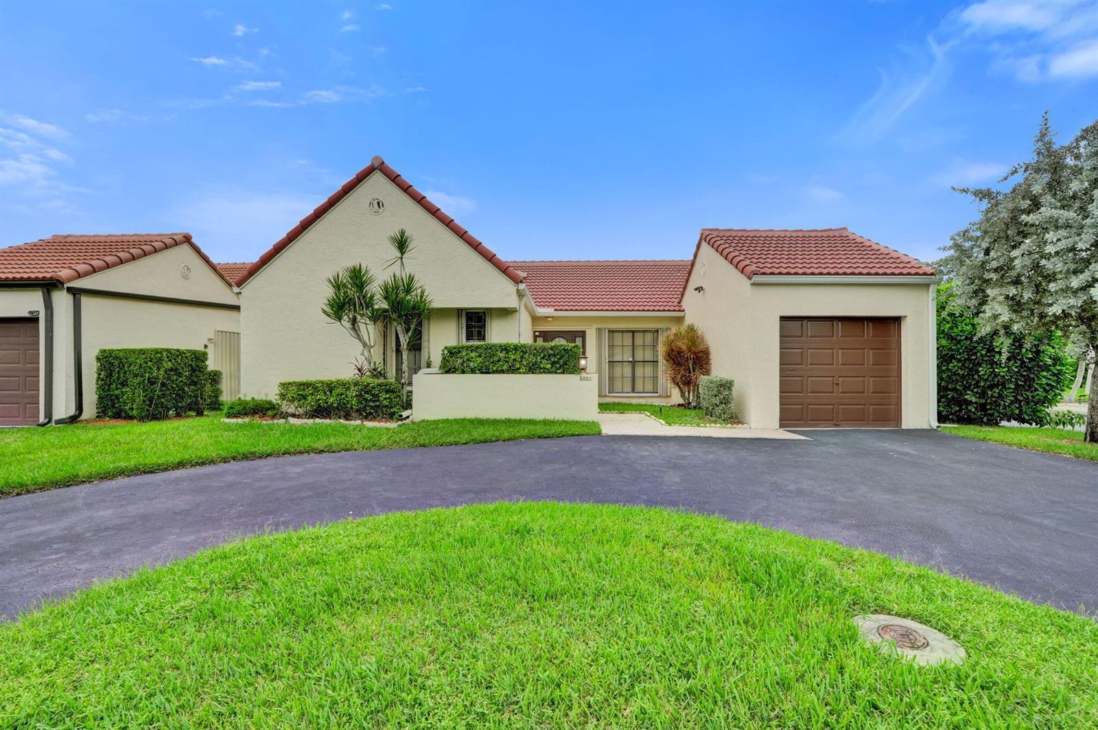 2001 Maplewood Drive, Coral Springs FL 33071 photo 5