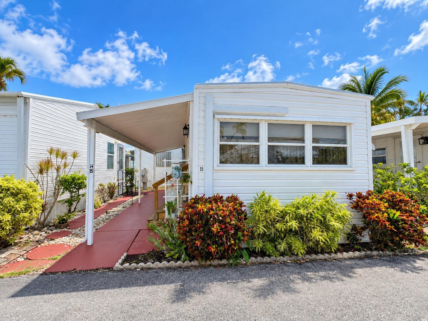 15 HIBISCUS Drive # H, Briny Breezes FL 33435 photo 2