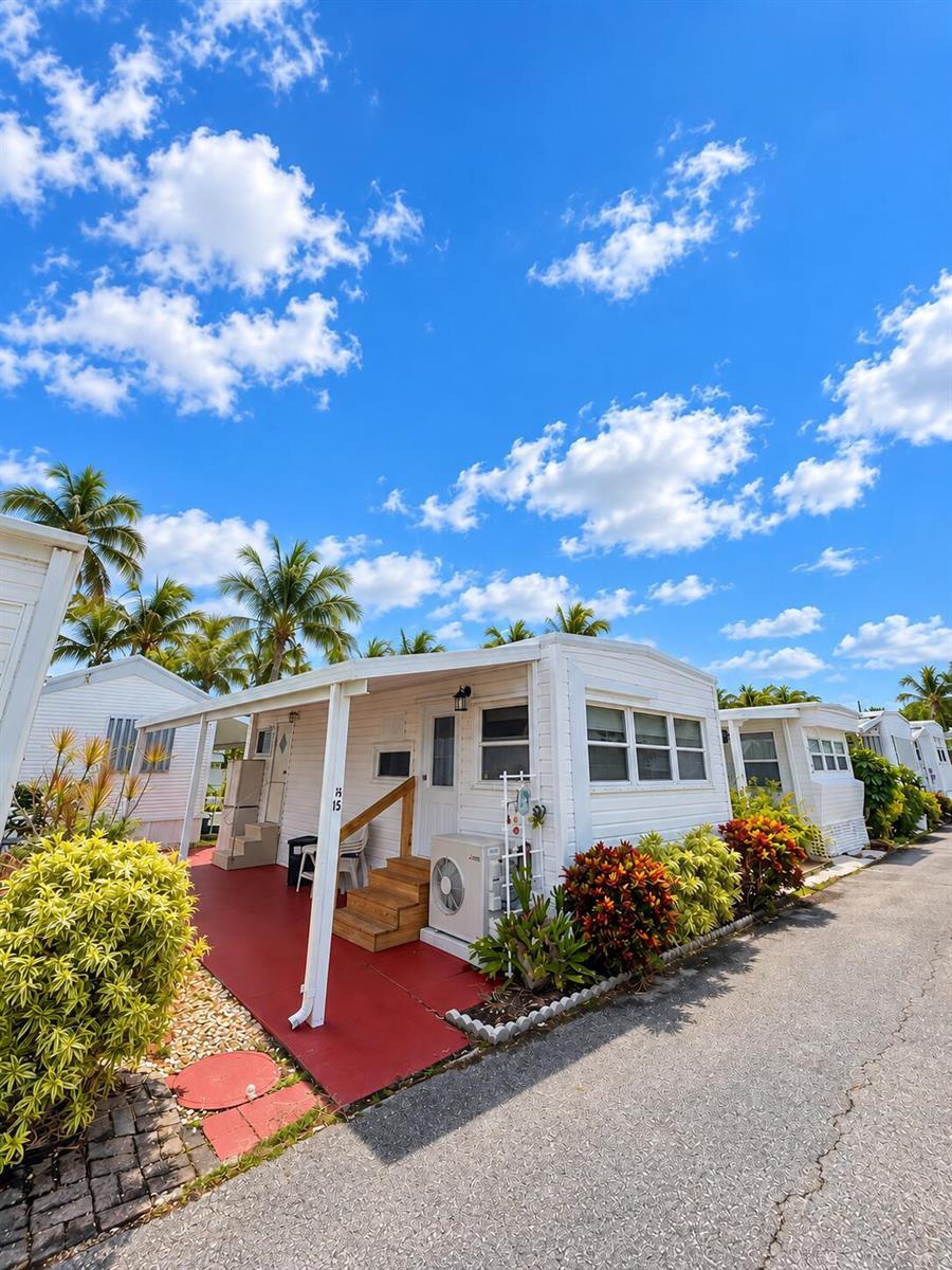 15 HIBISCUS Drive # H, Briny Breezes FL 33435 photo 3