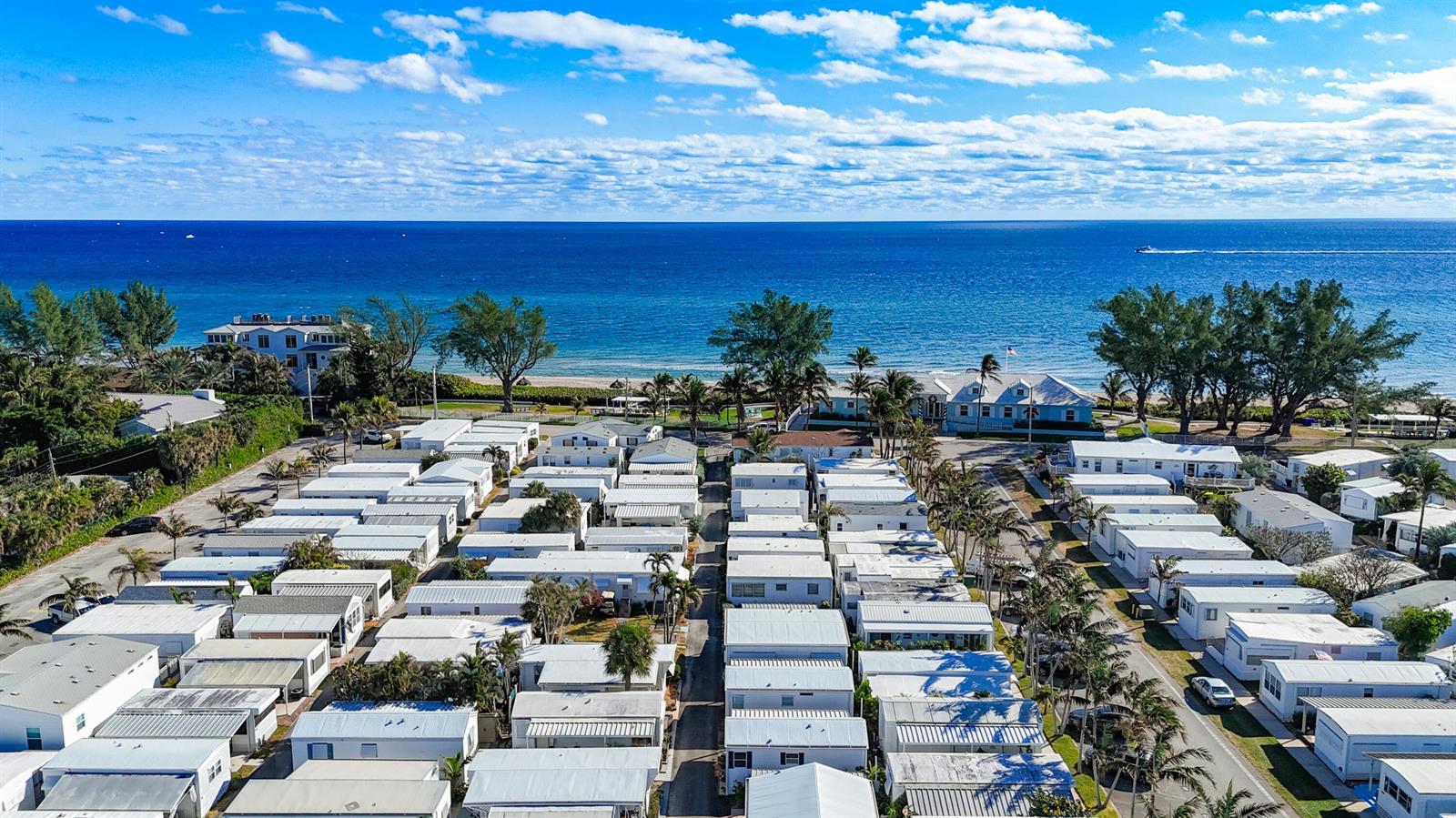 15 HIBISCUS Drive # H, Briny Breezes FL 33435 photo 5