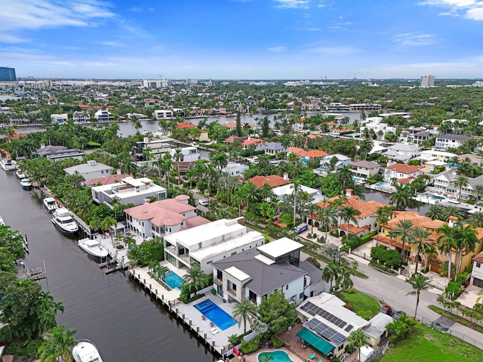 424 COCONUT ISLE Drive, Fort Lauderdale FL 33301 photo 2
