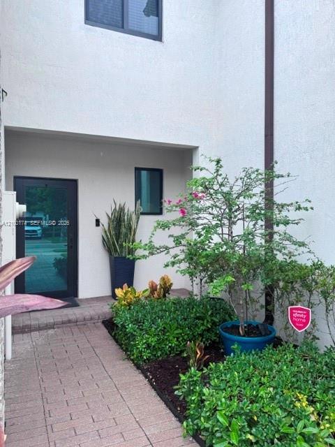 20658 NE 2nd Ct, Miami FL 33179 photo 3