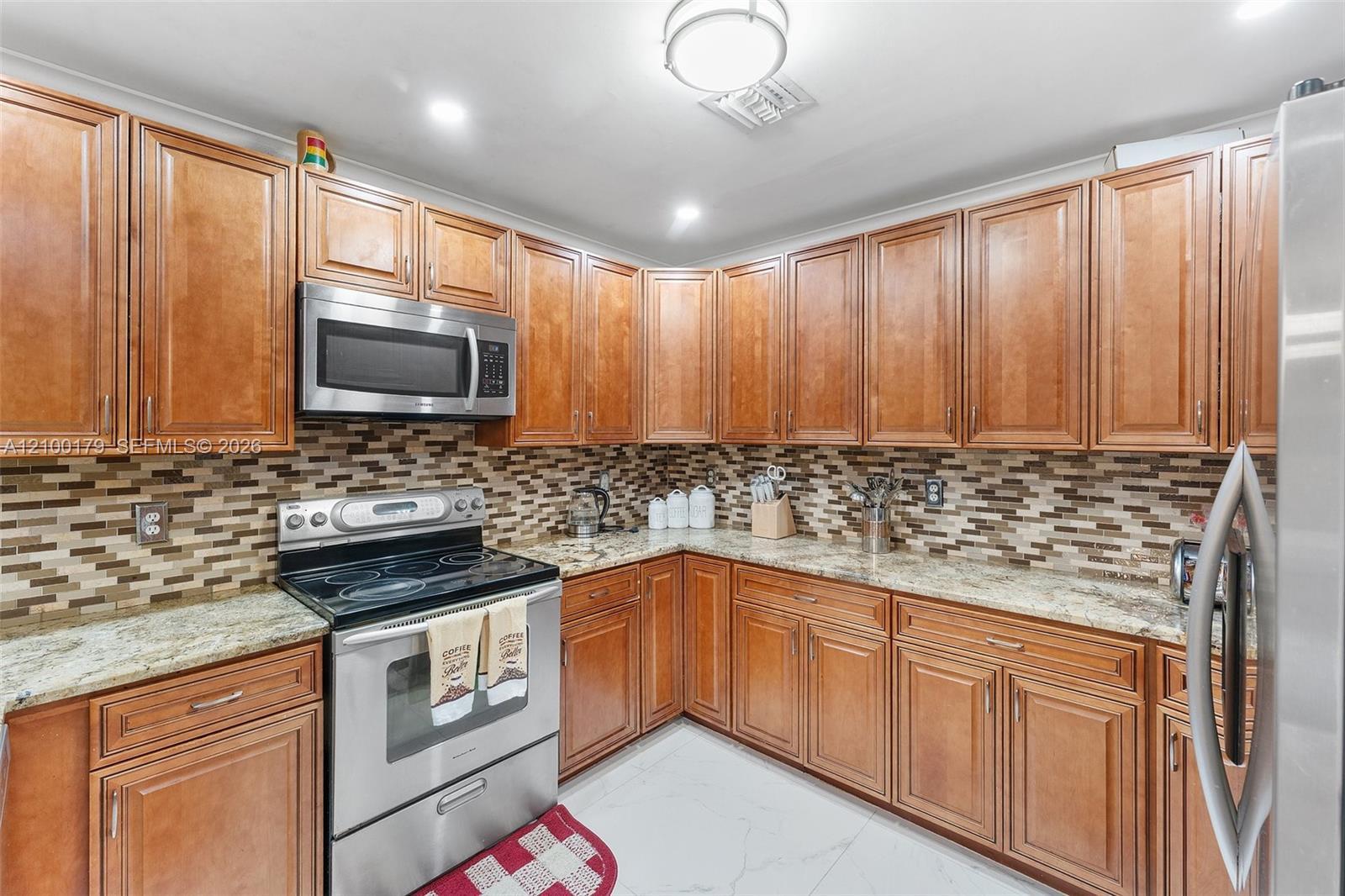 4027 Eastridge Dr, Deerfield Beach FL 33064 photo 5