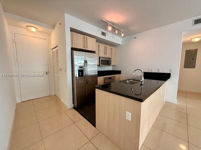 79 SW 12th St, Miami FL 33130 photo 2