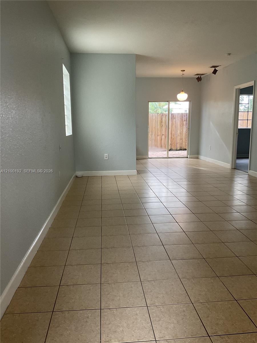 364 NE 25th Pl # 101, Homestead FL 33033 photo 4