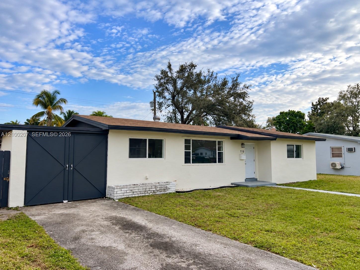 770 NW 179th St, Miami Gardens FL 33169 photo 2