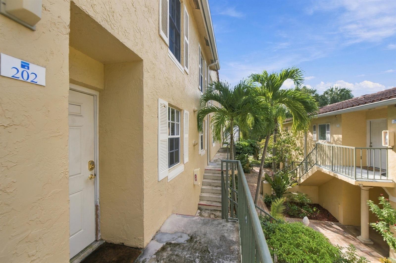 1010 LAKE SHORE Drive # 202, Lake Park FL 33403 photo 4